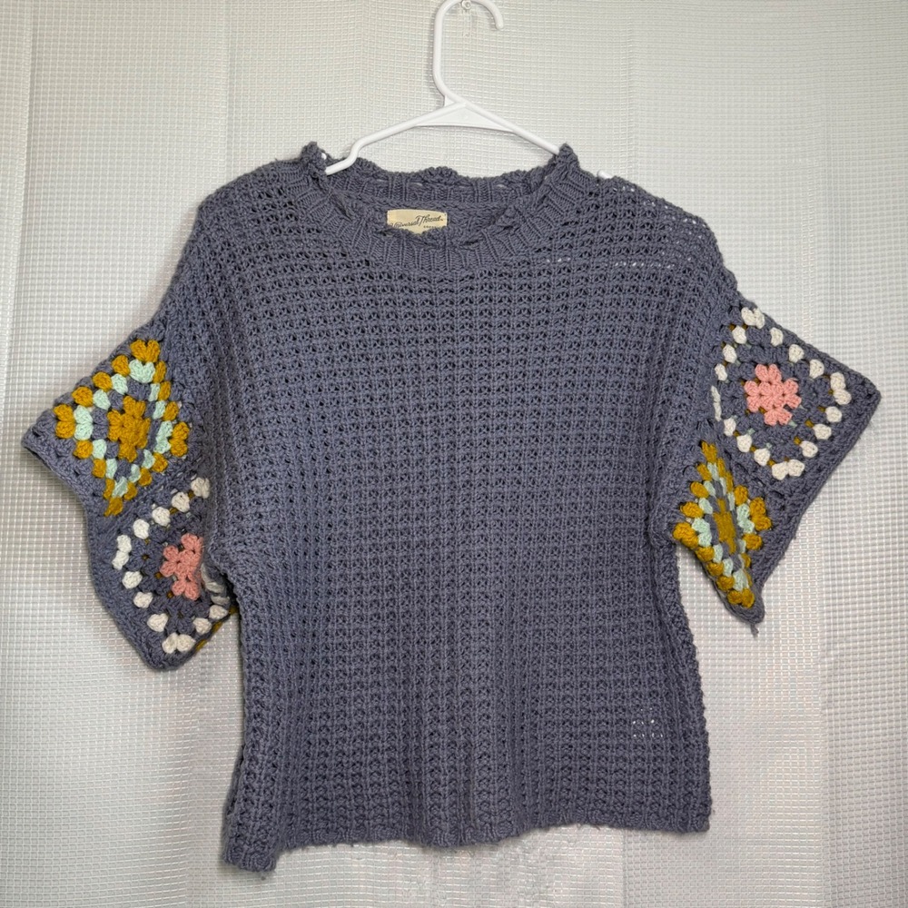 Universal Thread Crochet Sleeve Knit Top S Gray Granny Square Boho Sweater